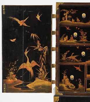 Kabinettskåp, troligen Tyskland, 1700-talets mitt.