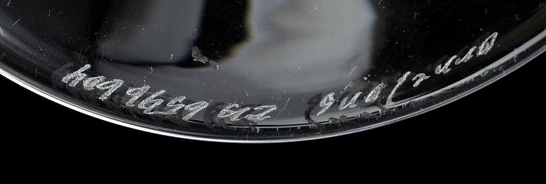 LJUSSTAKAR, ett par, glas och silver, "Amor Vincit Omina", Efva Attling, Orrefors, signerade Orrefors och numrerade.