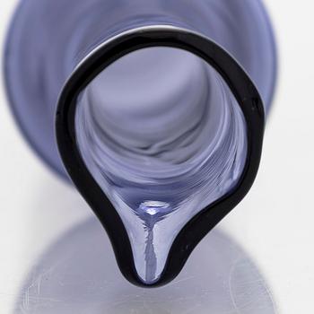 Nanny Still, flaska, signerad Riihimäen Lasi O.Y. Nanny Still.