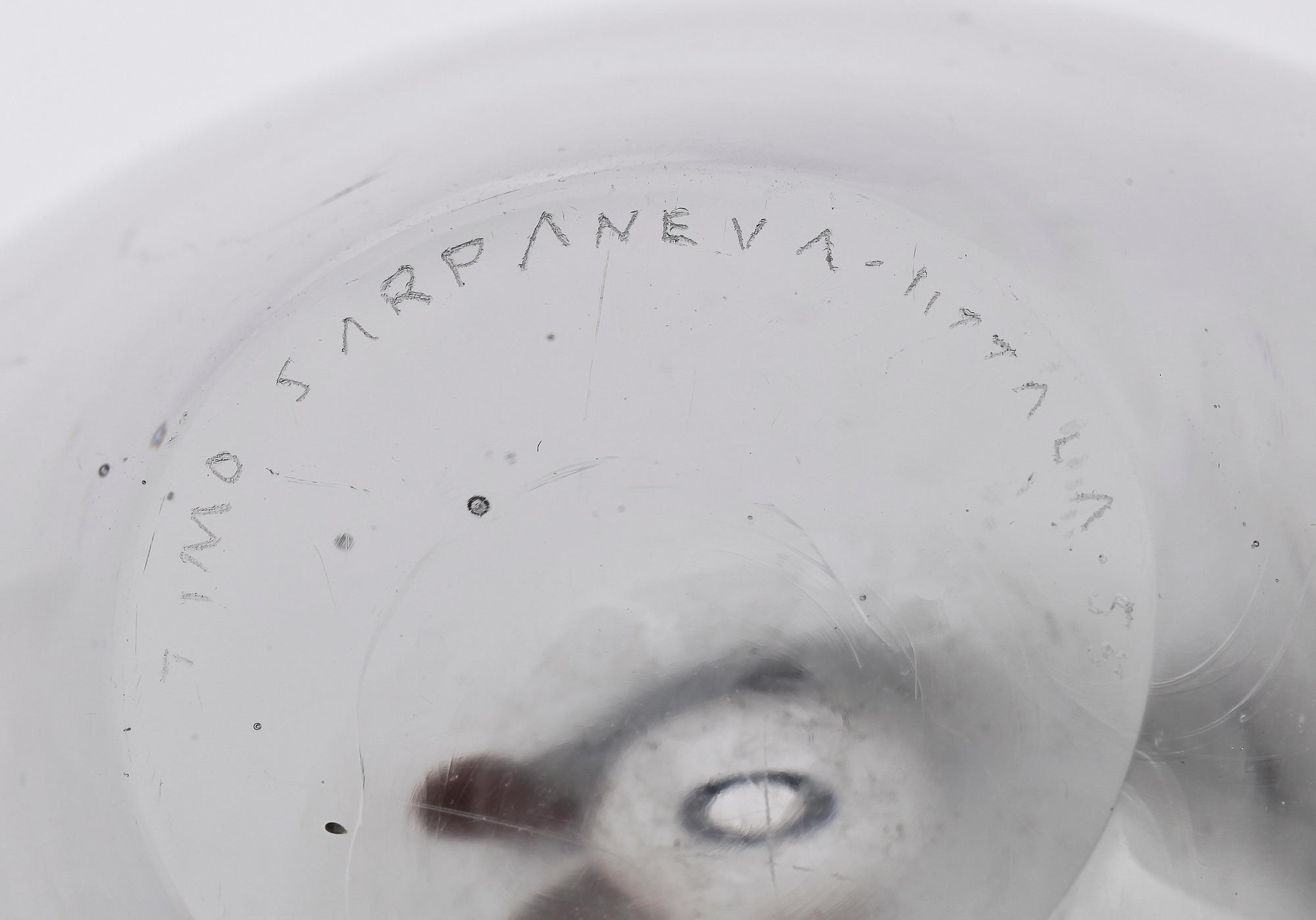 VAS samt SKÅL, glas, bl a Timo Sarpaneva, Iittala, Finland, sign o dat 55.