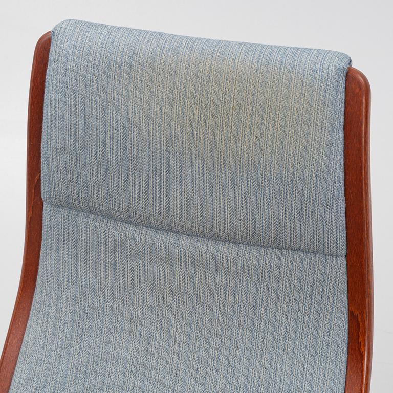 Yngve Ekström, fåtöljer, ett par, med fotpallar, "Lamino", Swedese.