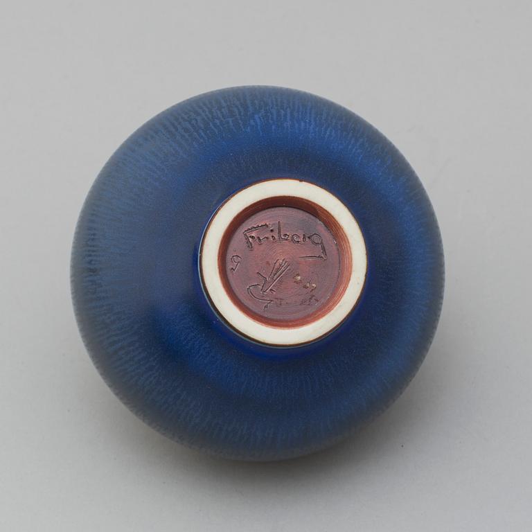 BERNDT FRIBERG, vas, stengods, Gustavsberg studio, signerad.