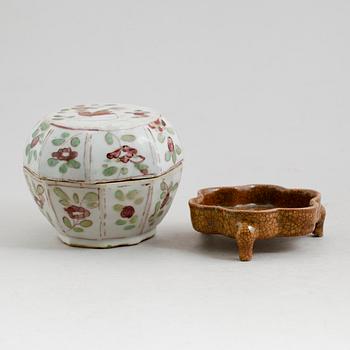 ASK OCH FAT, porslin, Kina, 1800-tal samt sent 1900-tal.