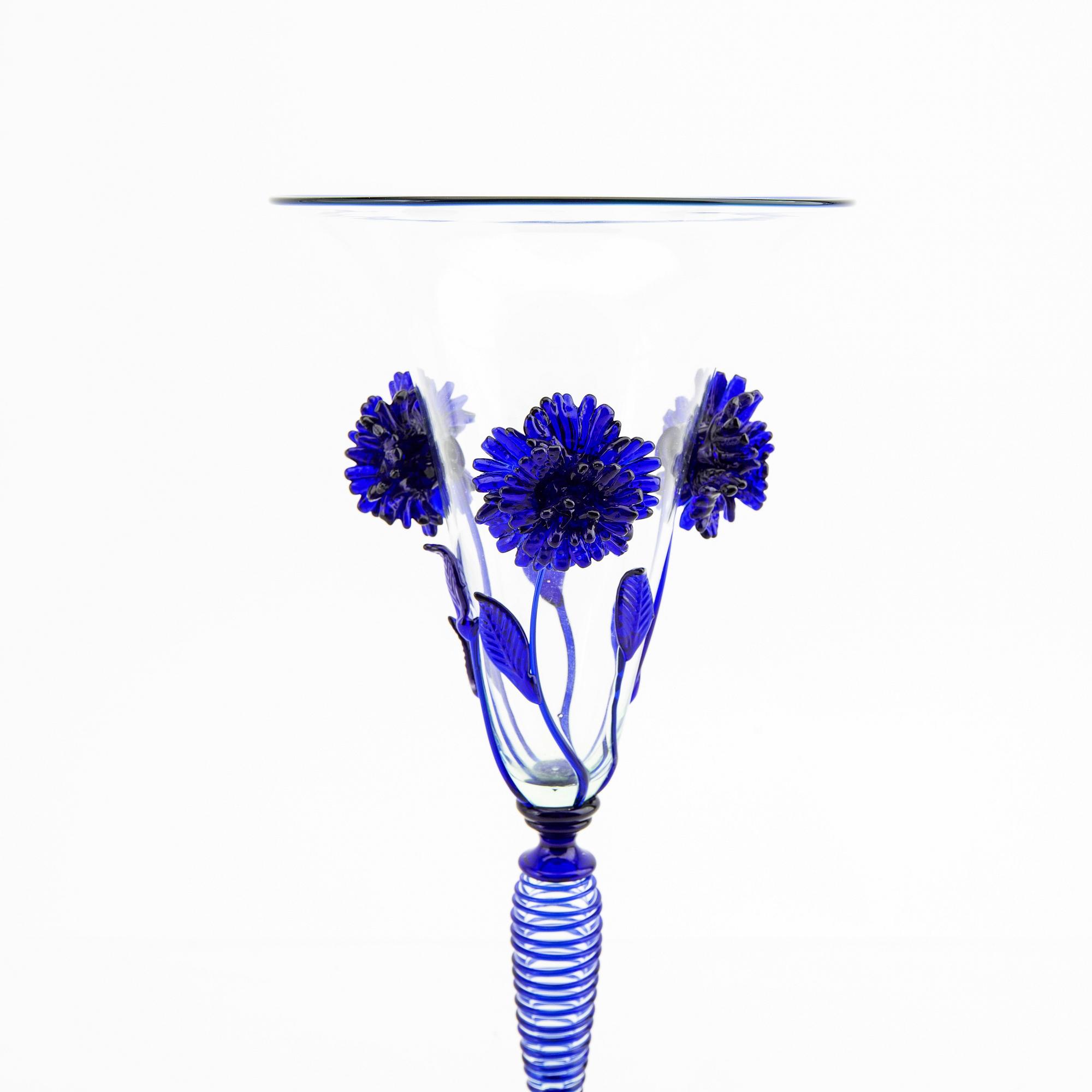 Vase/goblet Pauly, Italy glass possibly Birgitta Johansson, latter half of the 20th century.