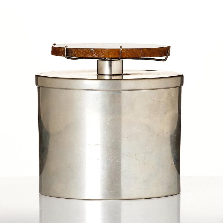 Estrid Ericson, a lidded pewter jar set with an agate, Firma Svenskt Tenn, Stockholm 1935.