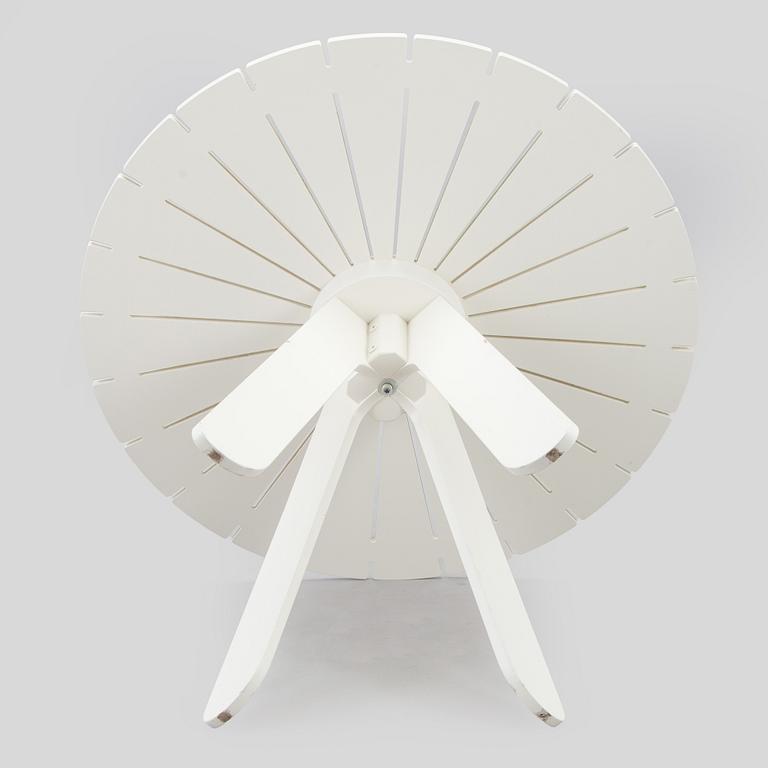 Alvar & Aino Aalto, trädgårdsmöblemang, 5 delar, "Aurinko"-serien, Artek, 2000-tal.