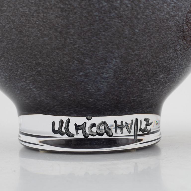 Ulrica Hydman-Vallien, vaser, 2 st, "Open Mind", Kosta Boda.