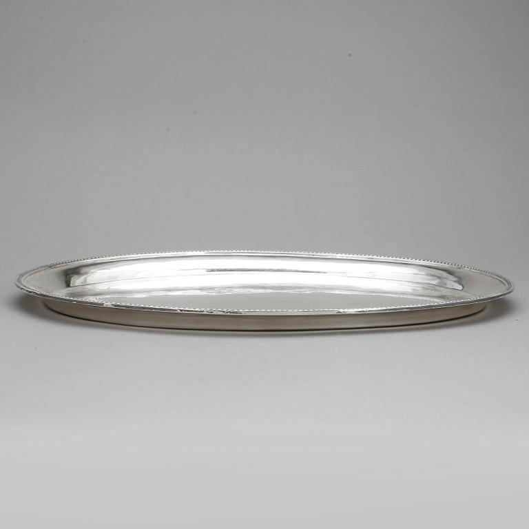 BRICKA, silver, C.F. Carlman, Stockolm, 1936, vikt 1034 gram.