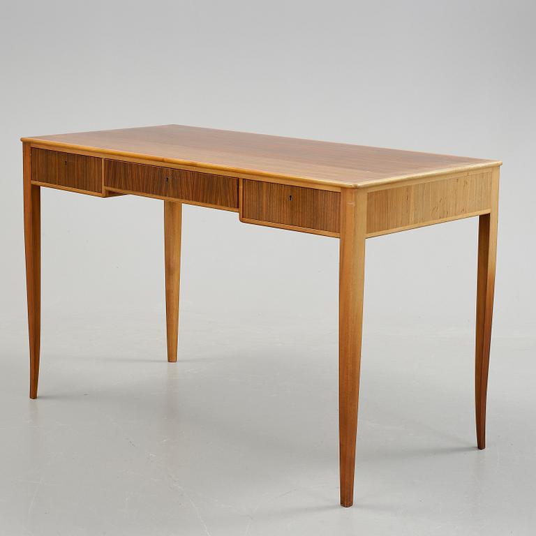 SKRIVBORD, "Nya Guldheden", Carl Malmsten, 1900-tal.