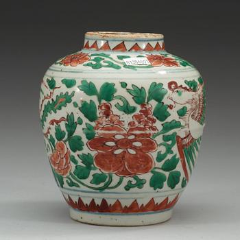 A wucai jar, Ming dynasty, 17th Century.