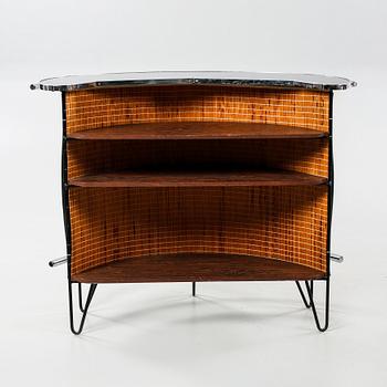 BARDISK samt BARSTOLAR, 3 st, 1950/60-tal.