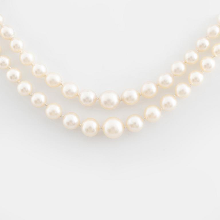 Two strand cultured pearl necklace.