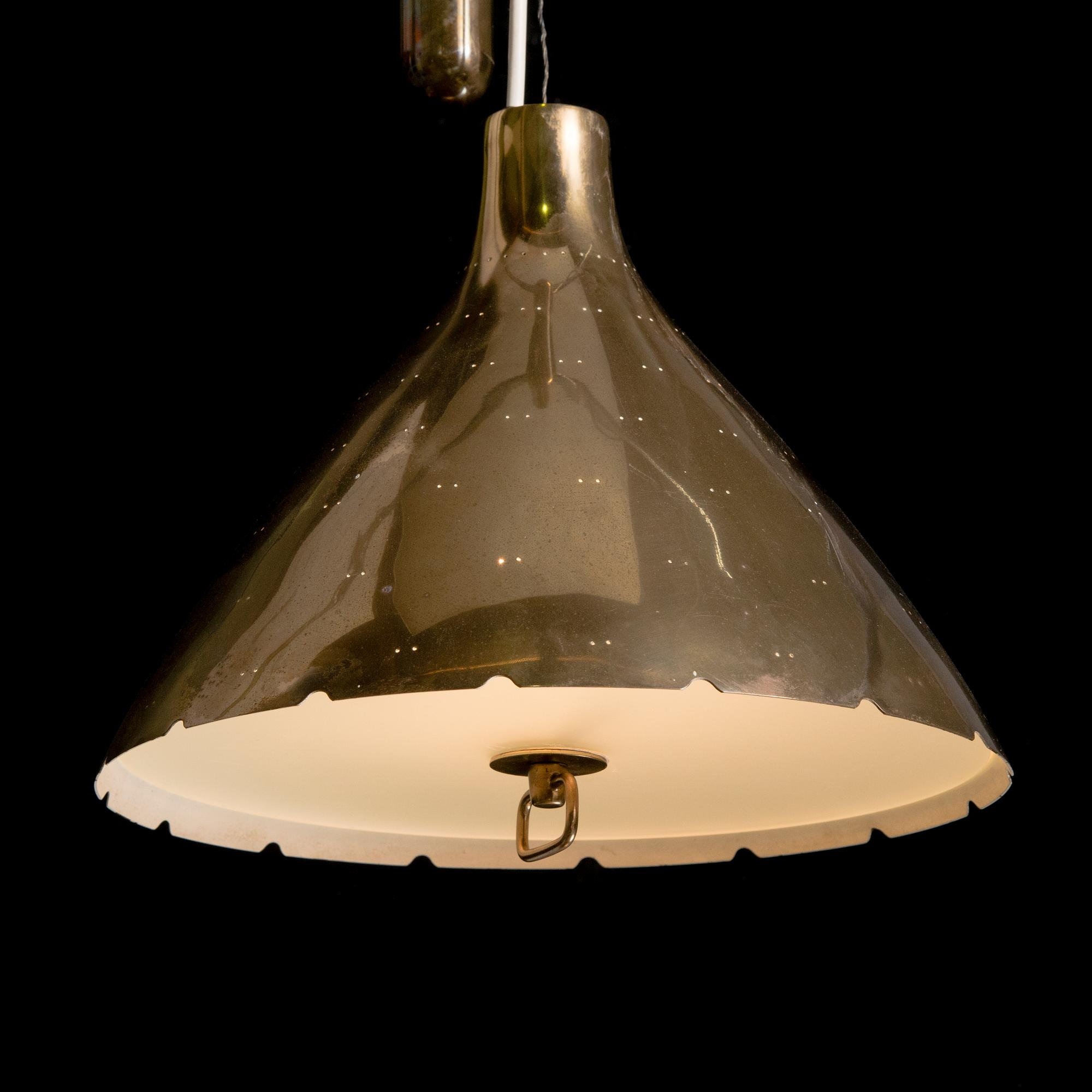 Paavo Tynell, A mid-20th century 'A 1982' pendant light for Taito. Finland.