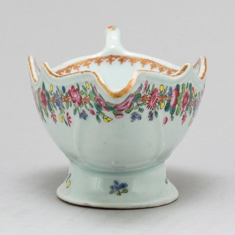 A famille rose sauce boat, Qing dynasty, Qianlong (1736-95).