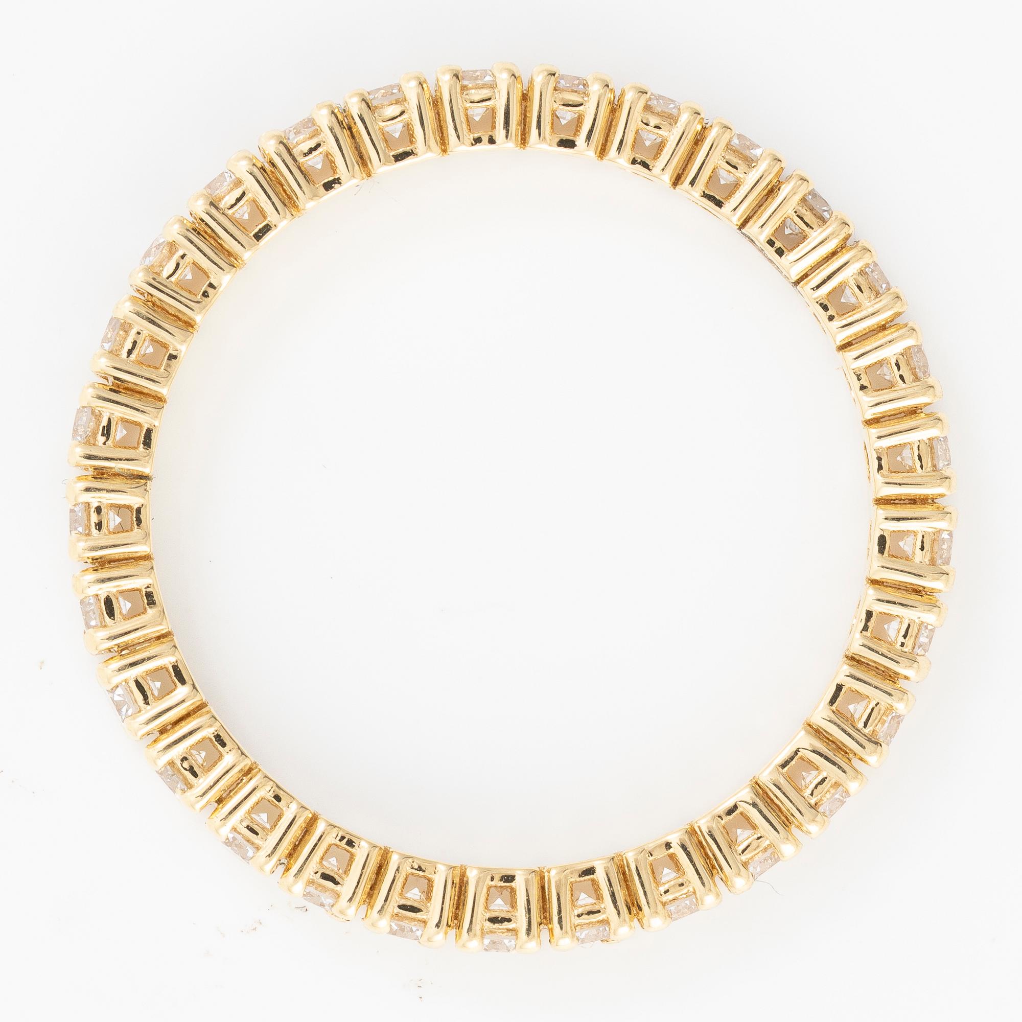 Ring, full eternity band, 18K gold set with brilliant-cut diamonds.