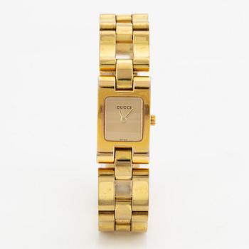 Gucci, wristwatch, 17 x 18.5 (28.5) mm.