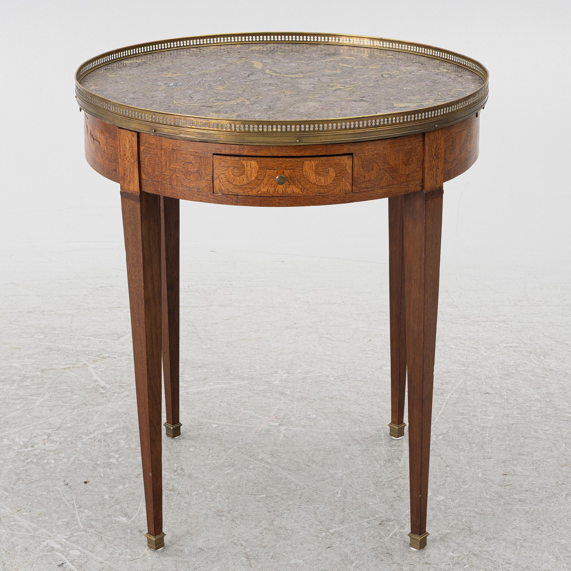 Salongsbord, gustaviansk stil, sent 1800-tal.