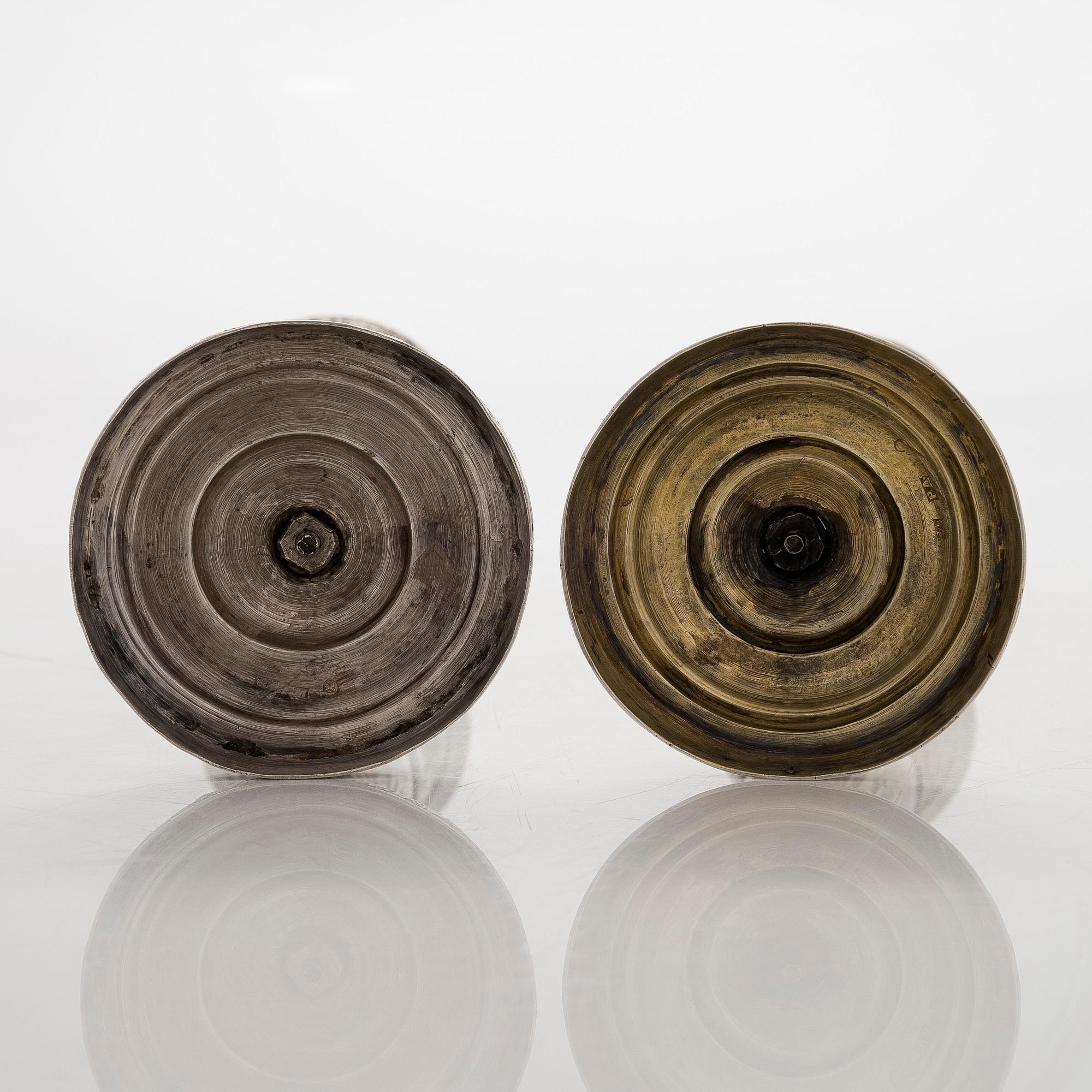 Peter Andreas Möller, Champagnestrutar, 2 st. snarlika, silver och förgyllt silver, S:t Petersburg, 1834 och 1837.