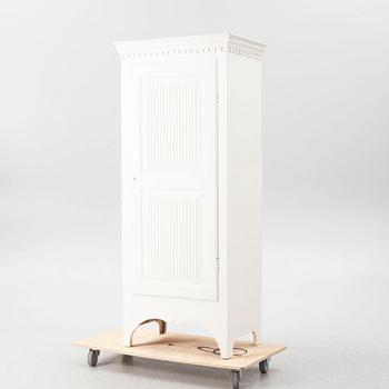 Cabinet, Gustavian style, circa 1900.