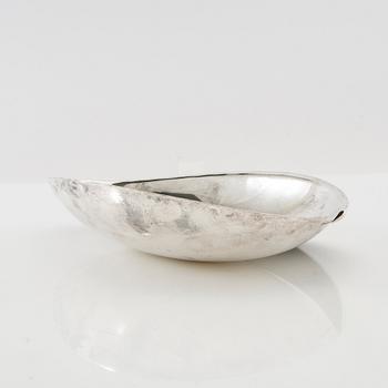 Tapio Wirkkala, a 'Lieve' silver bowl, Kultakeskus, Hämeenlinna 1955.