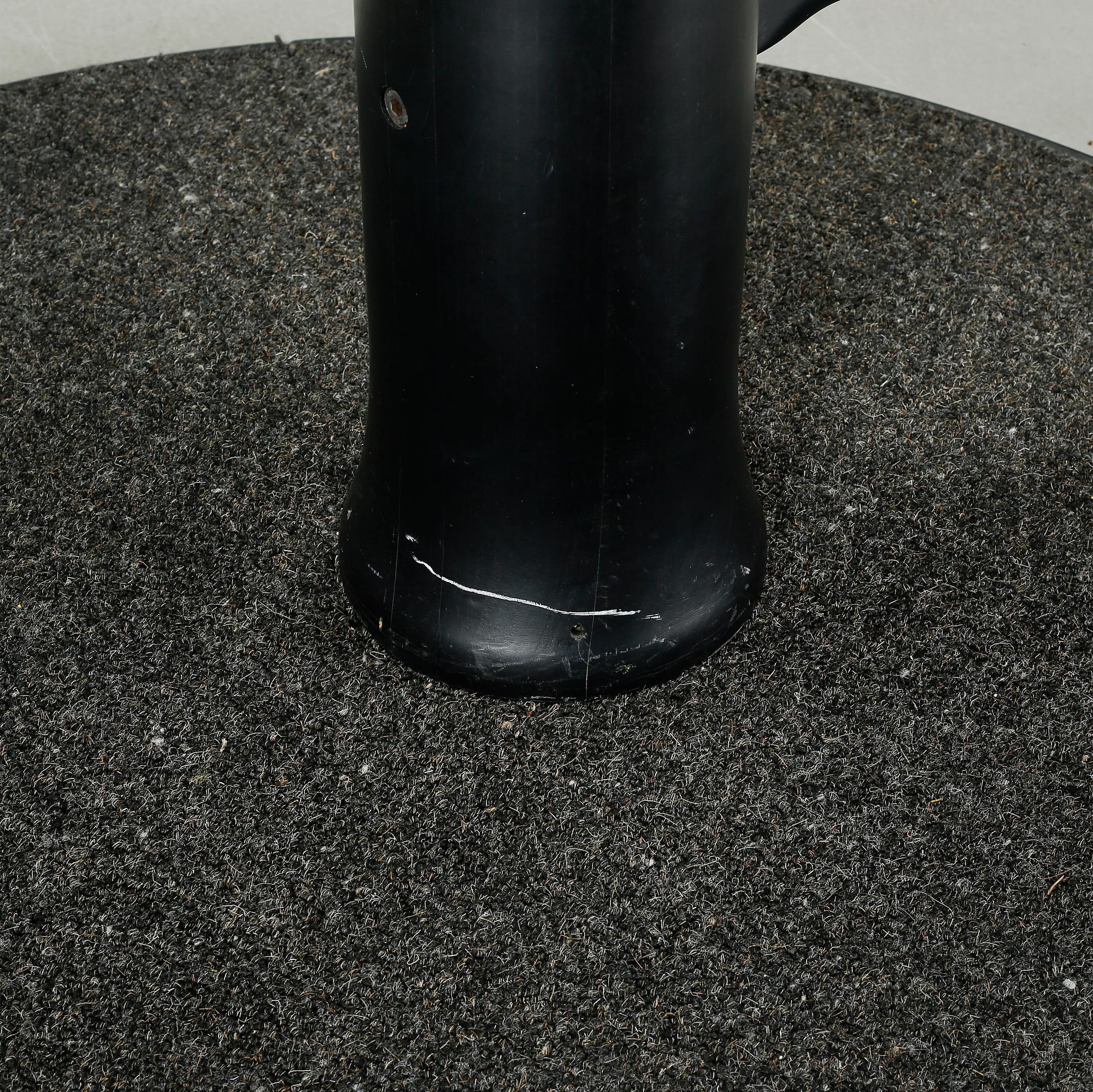 A "Garden", designed by Peter Opsvik for Stokke Fabriker AB, Norge, production started 1985.