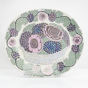 Birger Kaipiainen, a ceramic 'Anemone' dish marked "Arabia Art made in Finland 1981 Birger Kaipiainen, 65/200".