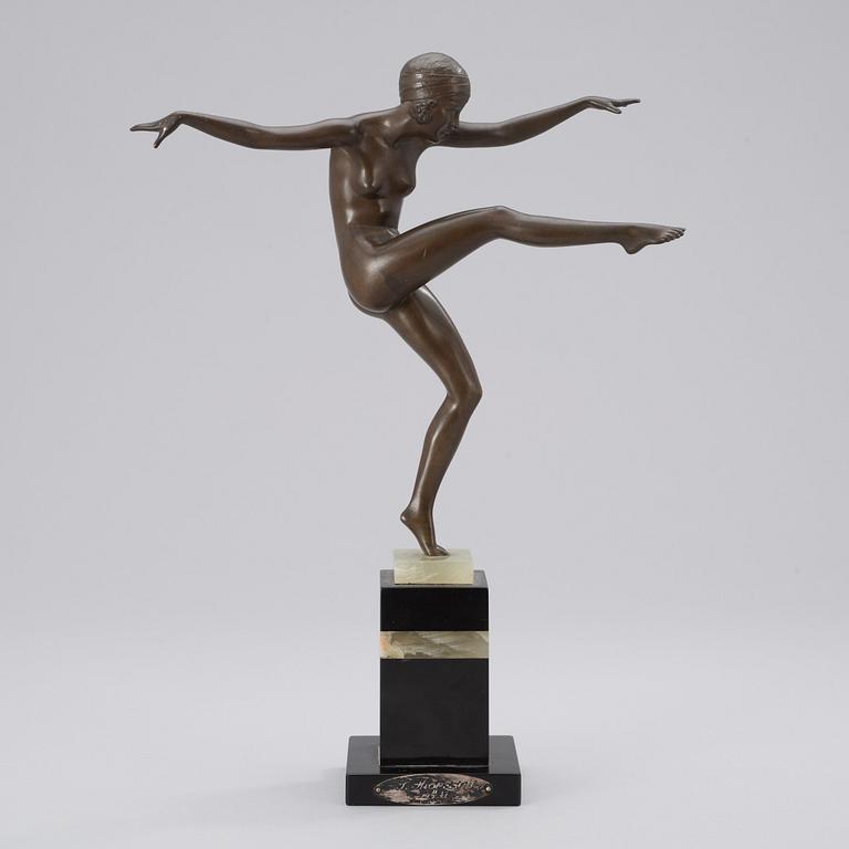 A Ferdinand Preiss Art Deco patinated bronze figure.