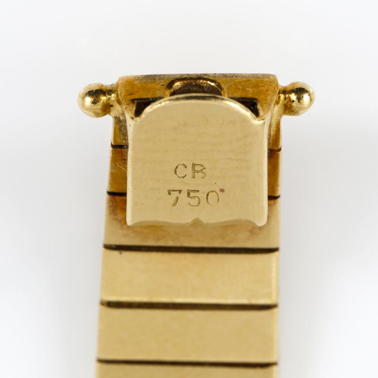 ARMBAND, guld 18K, sju små diamanter, stämplad CB, Europa 1900-talets andra hälft. Vikt ca 40 gram.