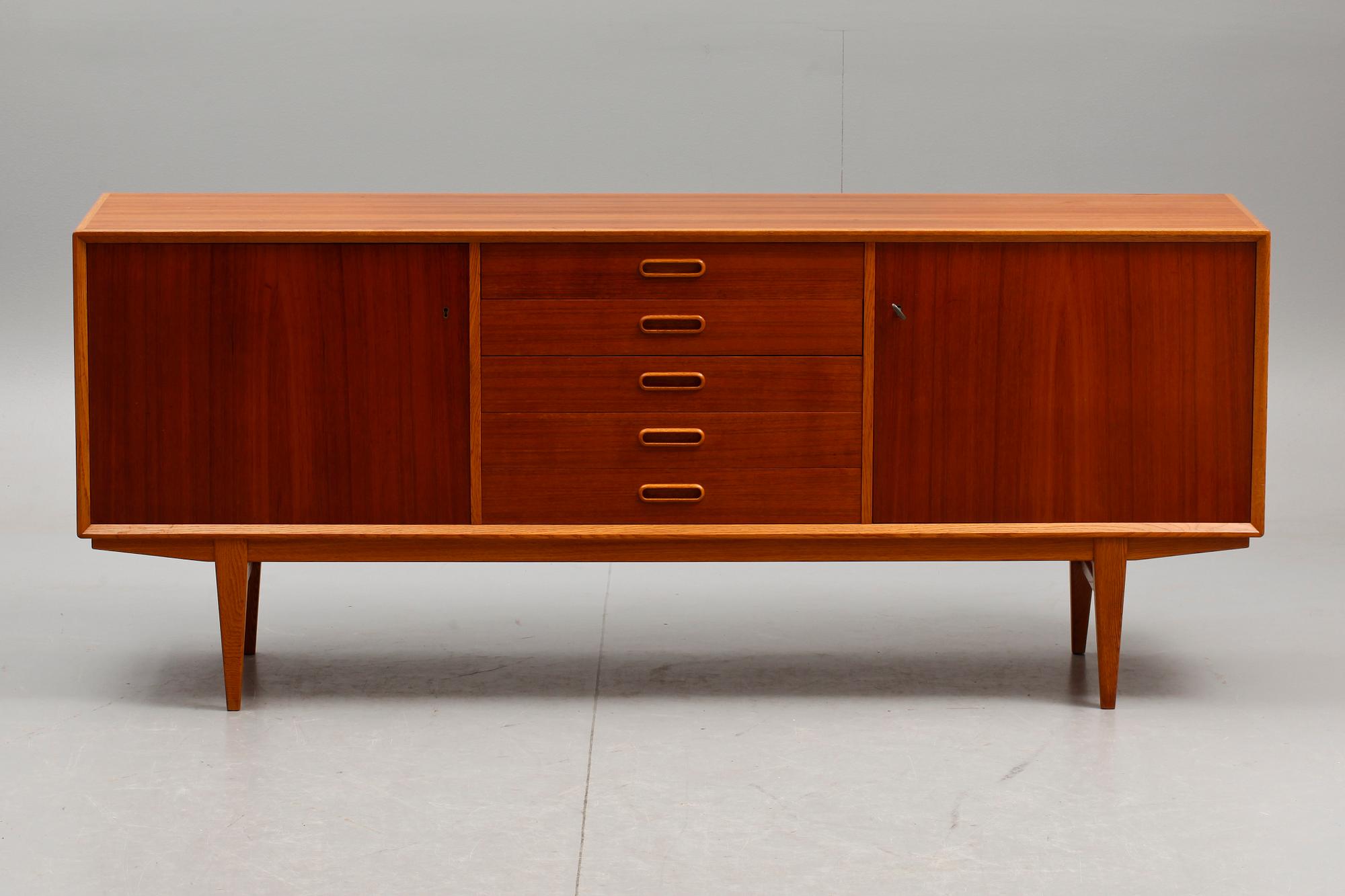 SIDEBOARD, 1900-talets andra hälft.