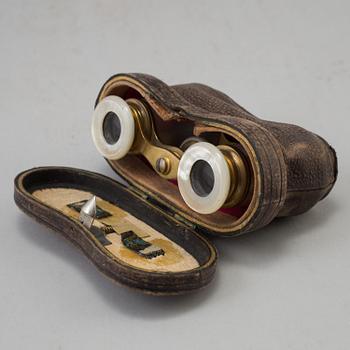 TEATERKIKARE, tidigt 1900-tal.