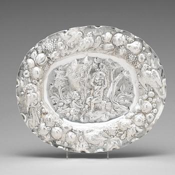 A Swedish early 18th century silver sweet-meat dish, mark of Henning Petri, Nykoping 1701.