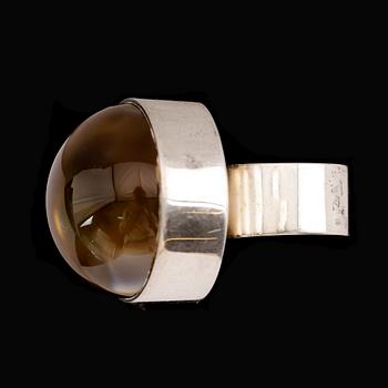 RING, silver och glas, Berit Johansson, 1975.