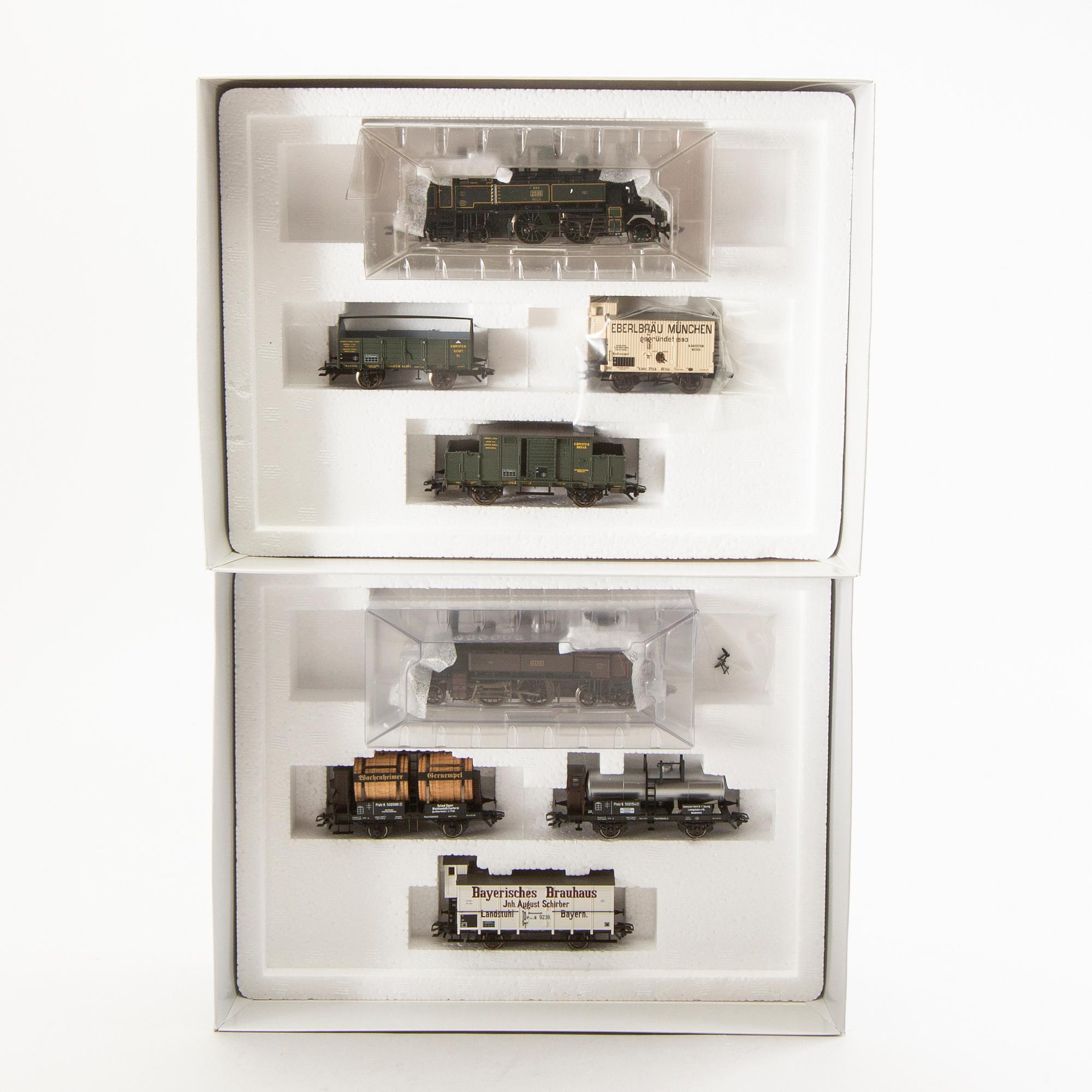 Two Märklin train sets, 26535 and 26731.