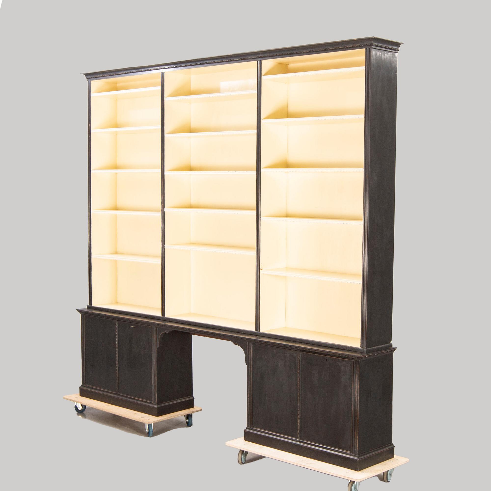 A painted display cabinet first half of the 20th century.