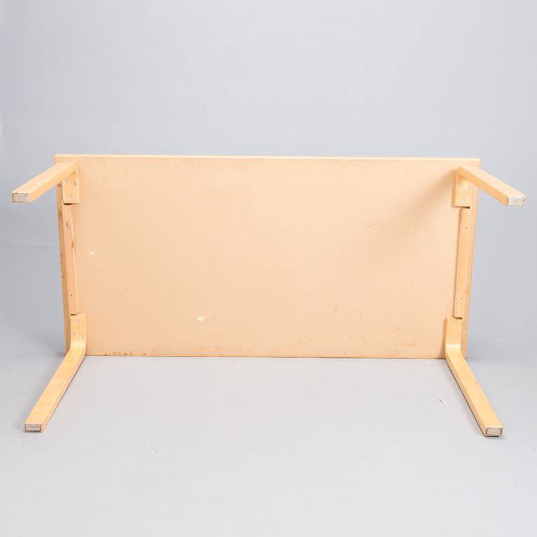 ALVAR AALTO, a late 20th century  '81A', table for Artek.