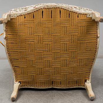 FÅTÖLJ sk BERGERE, rokokostil, 1900-talets början.