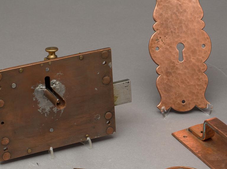 LÅS, BESLAG OCH HANDTAG, 4 delar.