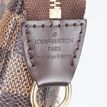 VÄSKA, "Mini Pochette Accessoires", Louis Vuitton.