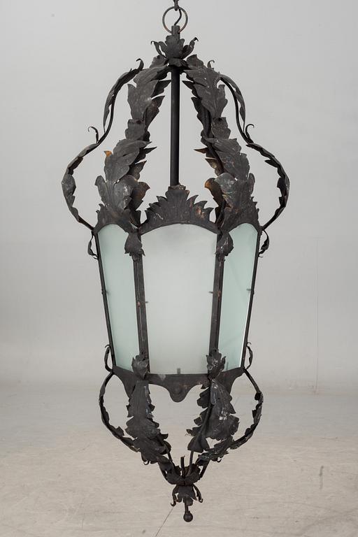 TAKLYKTA, metall och glas, 1900-talets första hälft.