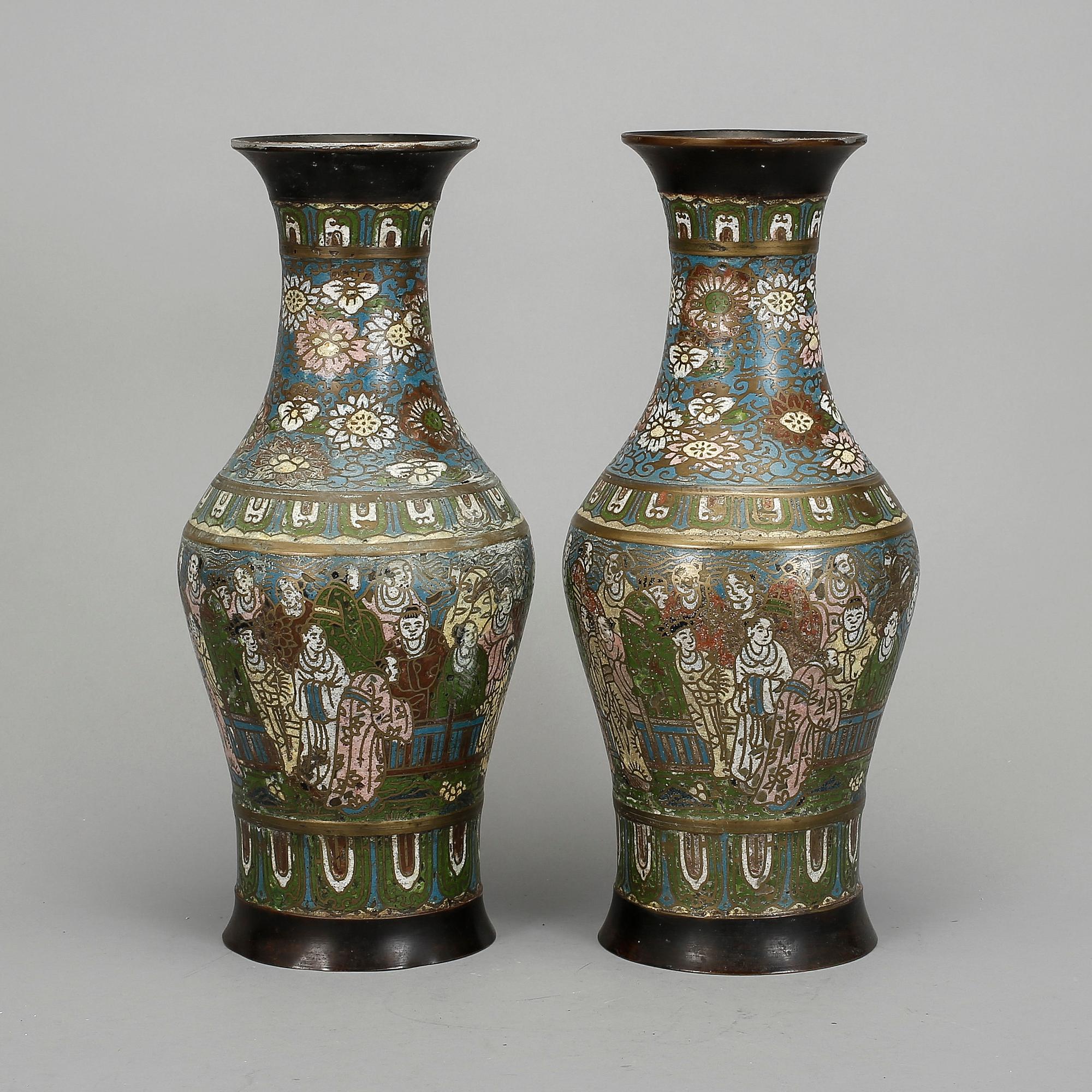VASER, ett par, cloisonne, orientaliska, Modern tillverkning.