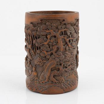 A brusch stand, Bamboo, late Qing Dynasty, around 1900.
