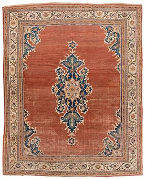 388. An antique Ziegler carpet, Sultanabad area, ca 418 x 330 cm.
