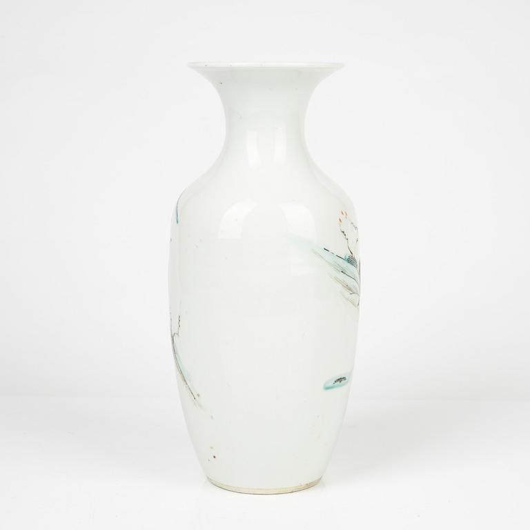 Vas, porslin, Kina, 1800-tal.