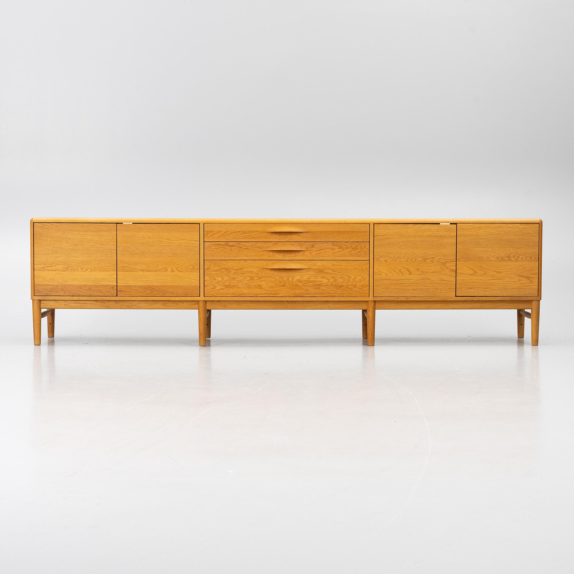 Sideboard, Norrgavel, 2000-tal.