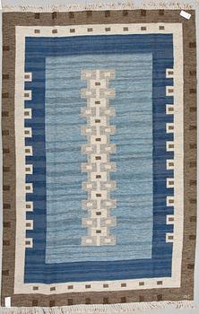 MATTA, rölakan, möjligen sign. RC (Rakel Carlander), 1900-talets mitt. Ca 294x194.