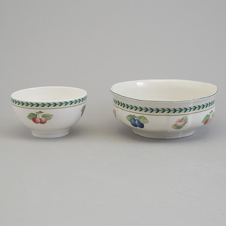 A porcelian table ware set of 26 pcs by Villeroy & Boch, "French Garden" late 20th century/21th century.