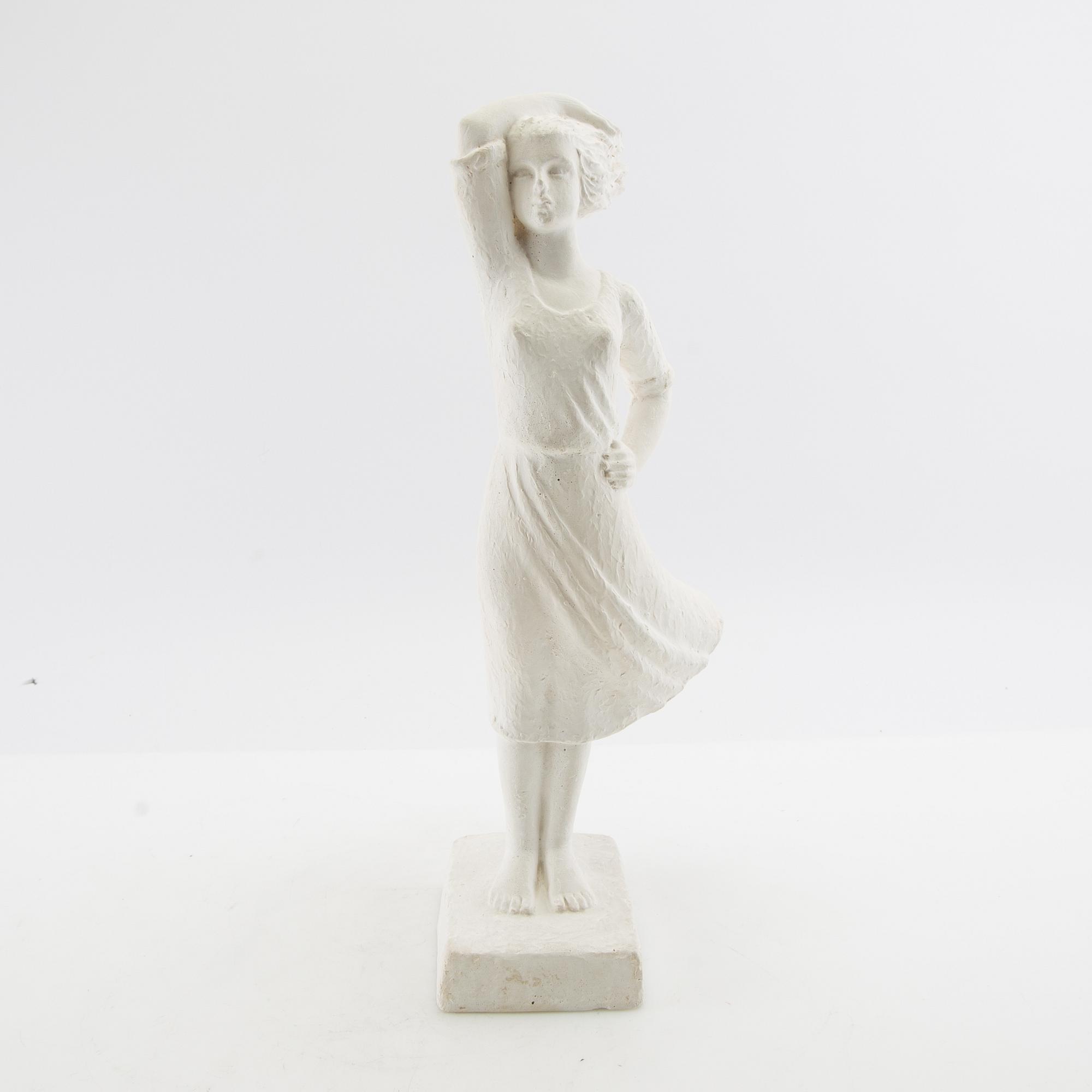 Carin Nilson, skulptur Stående modell.