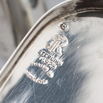 KANDELABRAR, ett par, silver. Total vikt 924 gram.