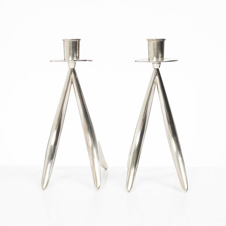 Anna-Greta Eker, ljusstakar, ett par, silver, Auran Kultaseppä Oy, Åbo, 1962.