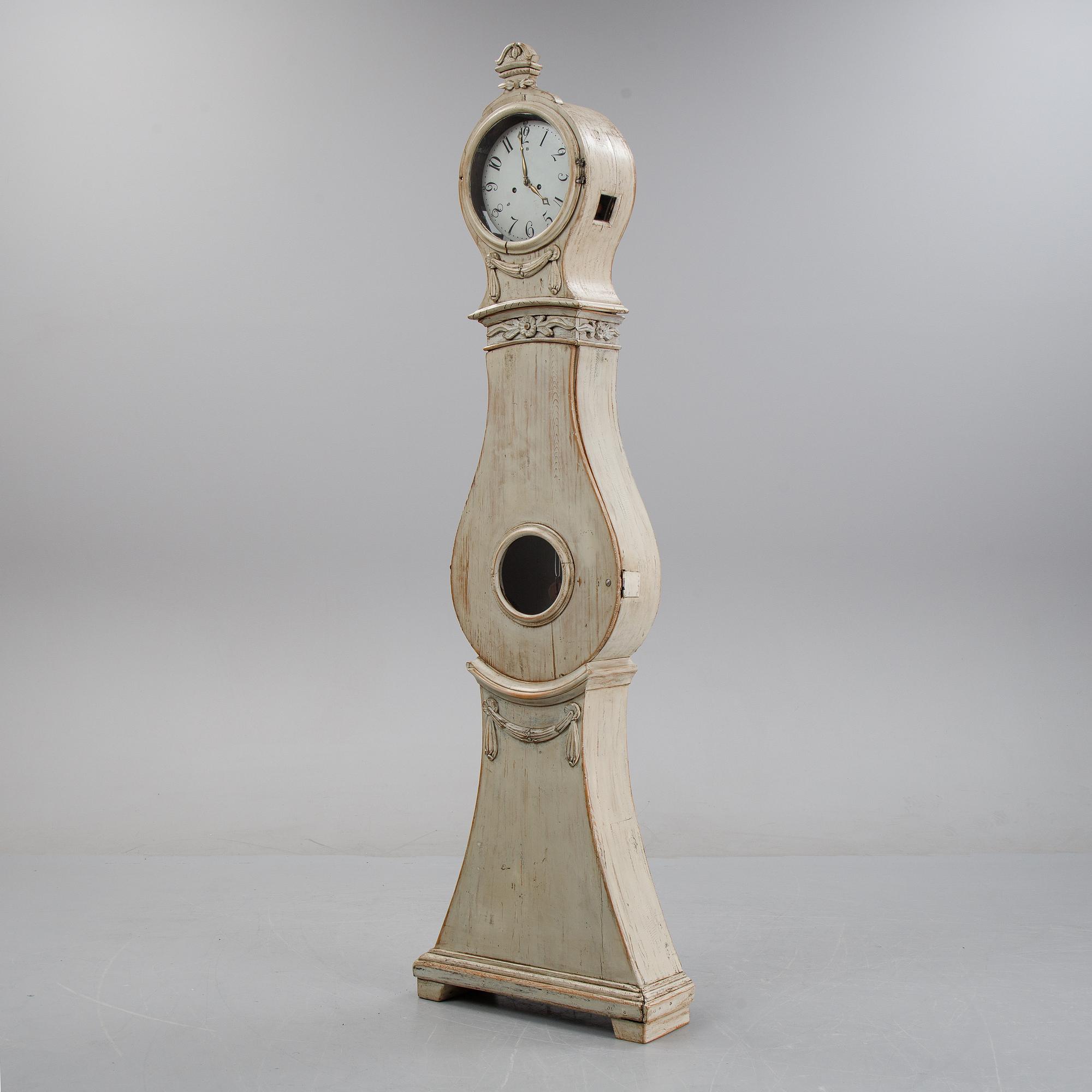 A Swedish painted loncase clock from around the year 1800.